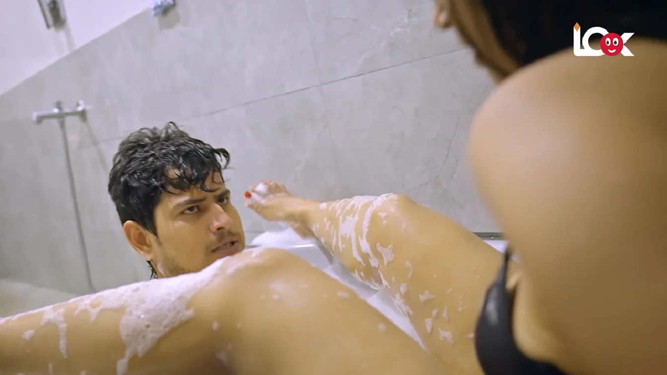 Pati Patni Aur Vo S01 E01 LookEntertainment